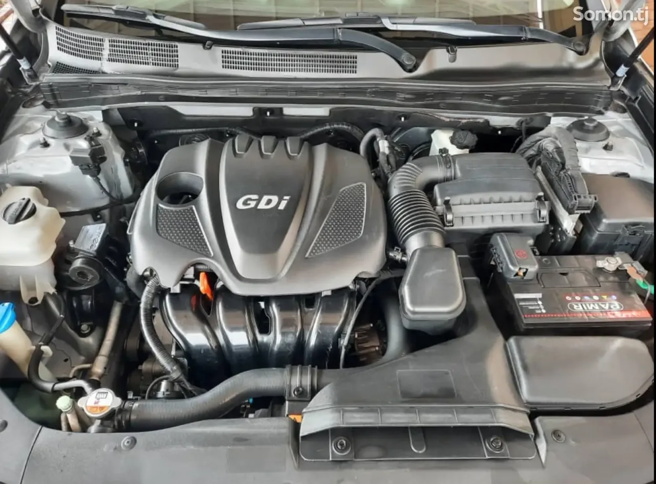 Hyundai Grandeur 2011 · 2.4 AT