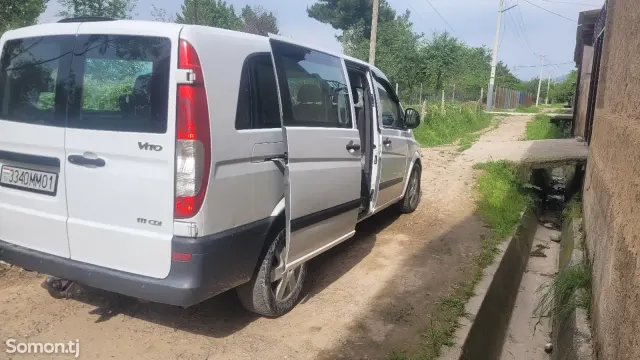 Mercedes-Benz Viano 2006 · MT