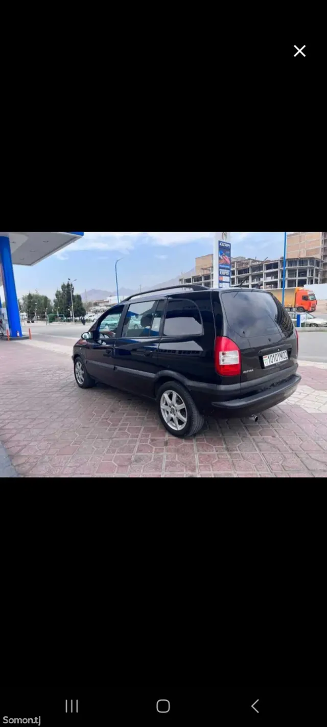Opel Zafira 2000 · 1.8 AT