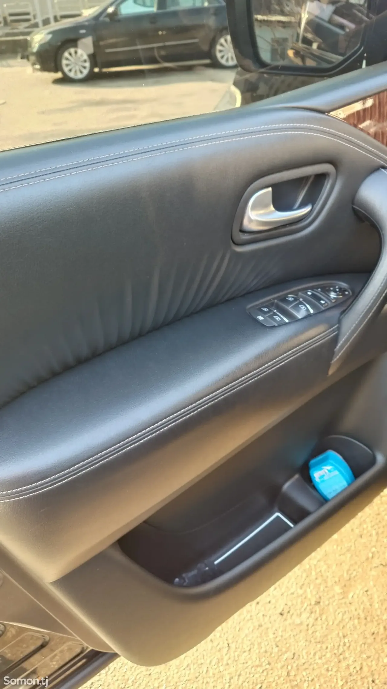 Nissan Patrol 2016 · 5.6 AT