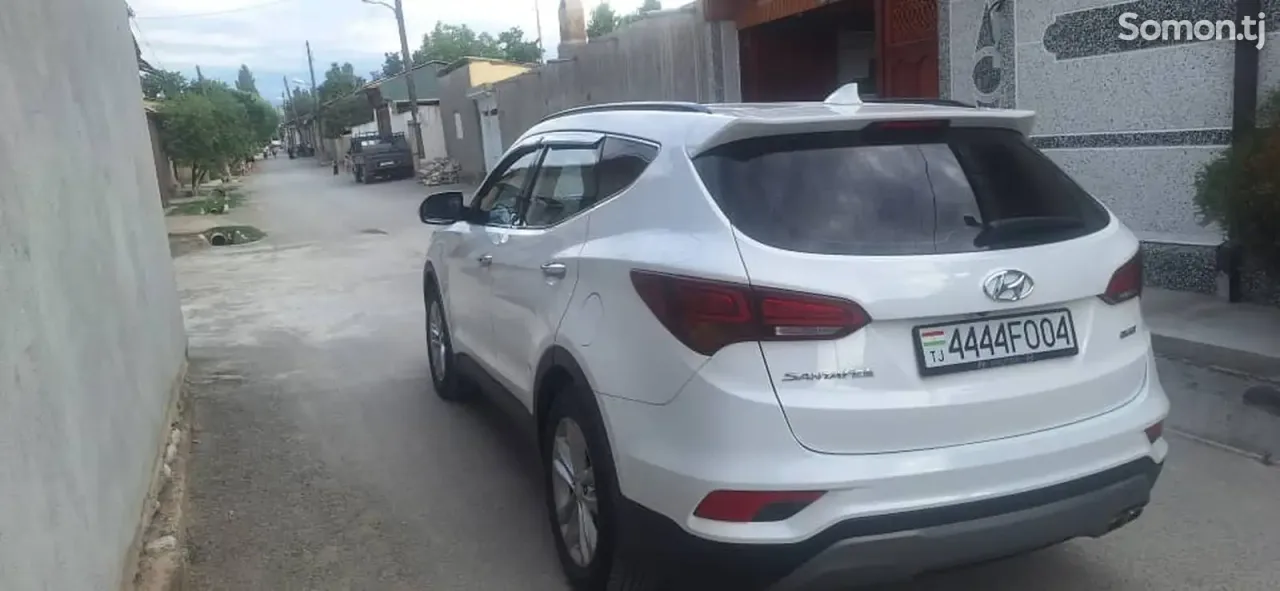 Hyundai Santa Fe 2016 · 2.0 AT