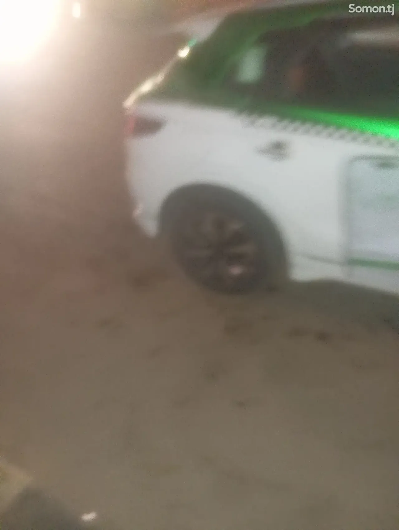 BYD E2 2023 · AT