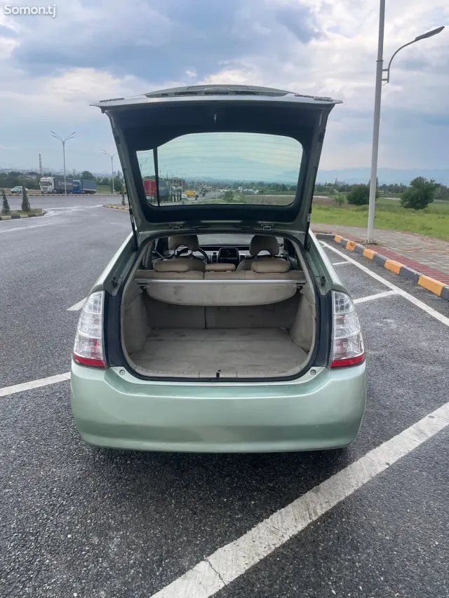 Toyota Prius 2006 · 1.6 AT