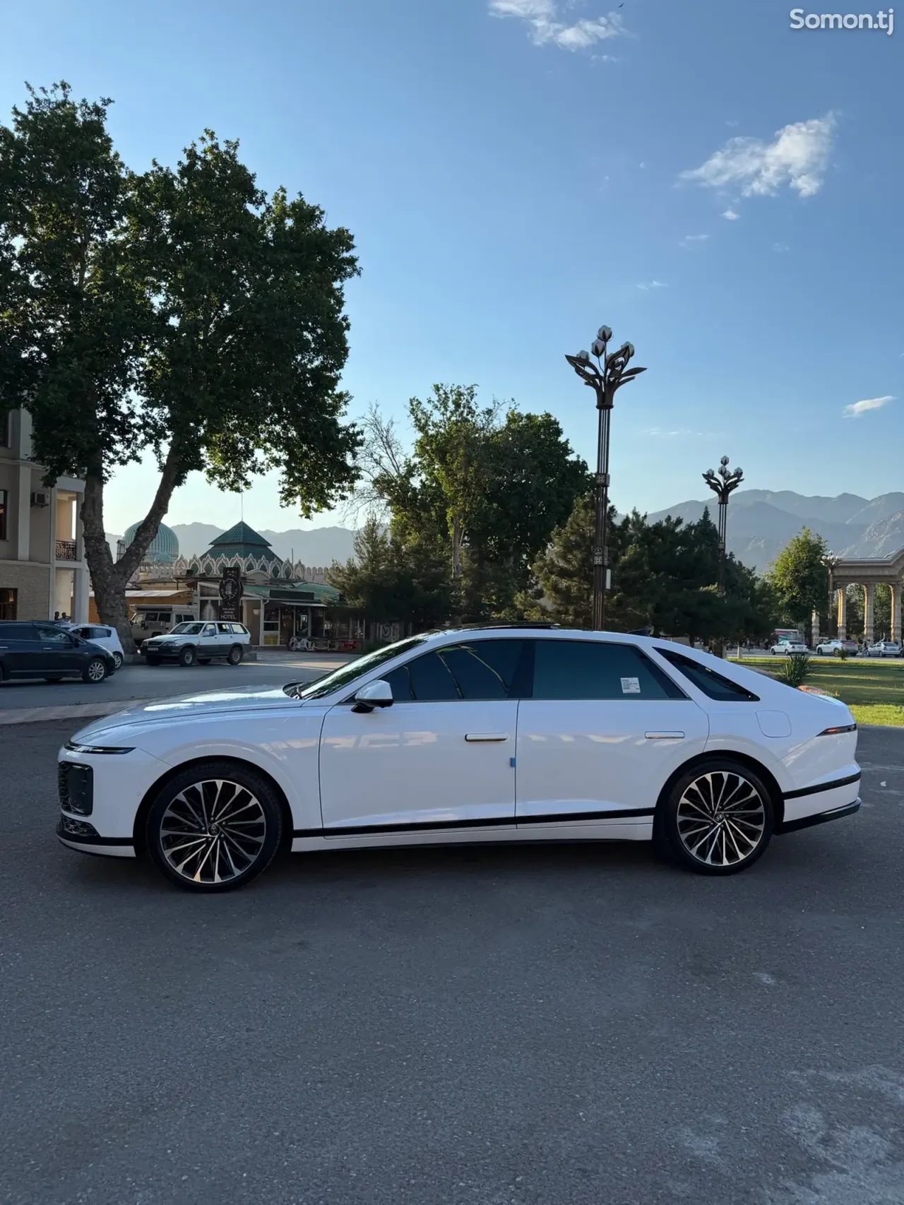 Hyundai Grandeur 2026 · 1.6 AT