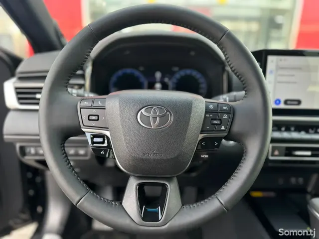 Toyota Camry 2025 · 2.5 CVT