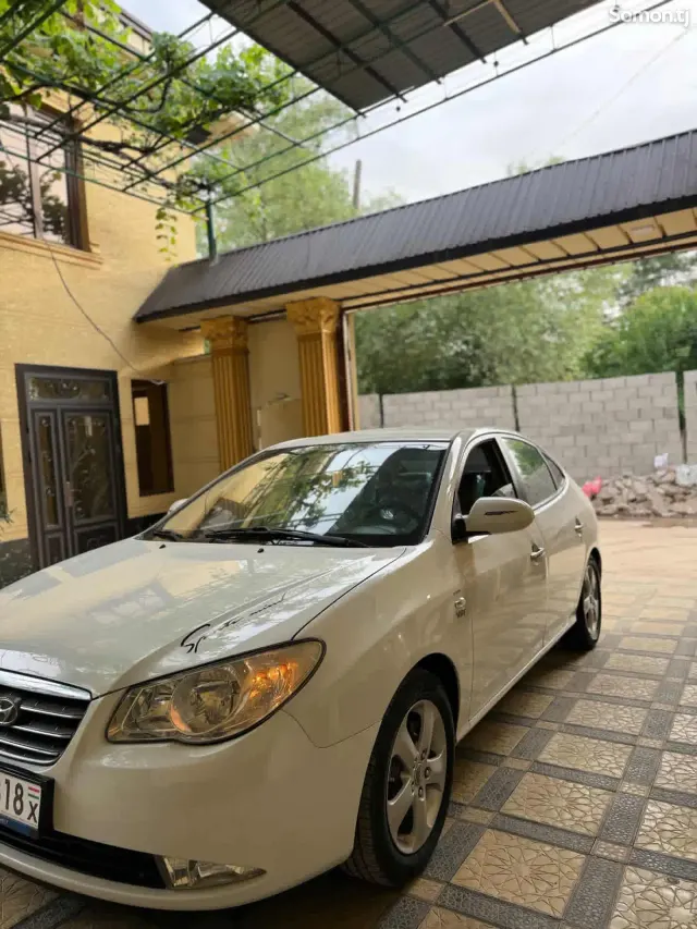 Hyundai Avante 2007 · 1.6 AT