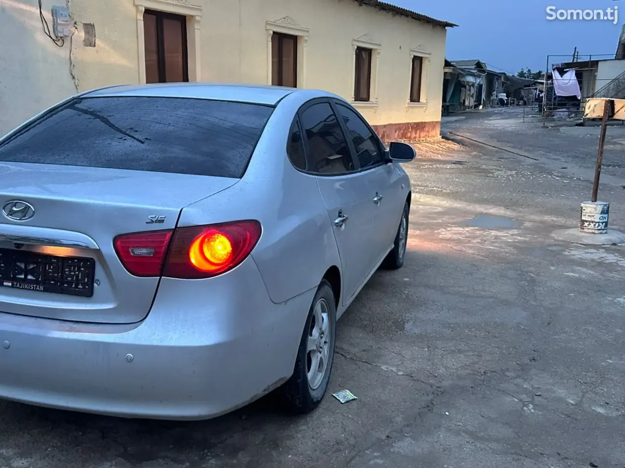 Hyundai Avante 2007 · 1.6 AT