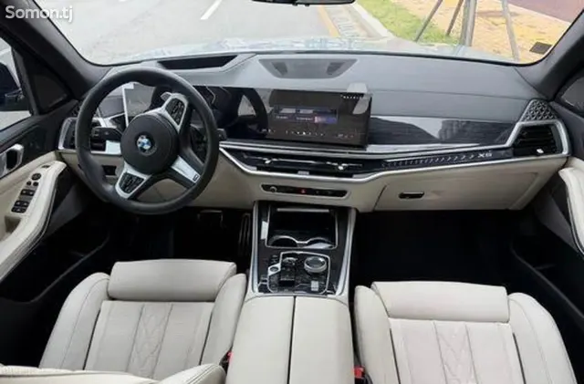 BMW X5 M 2026 · 3.0 AT