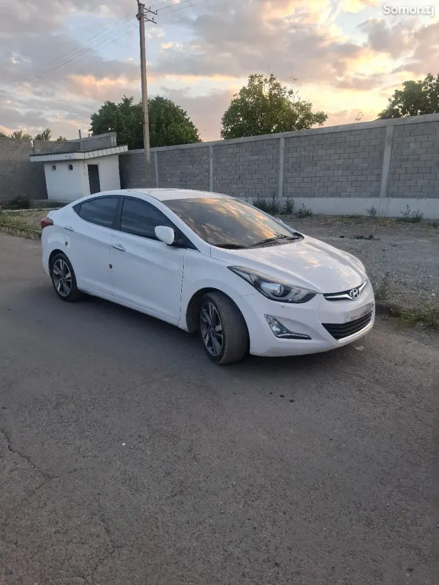 Hyundai Avante 2014 · 1.6 AT