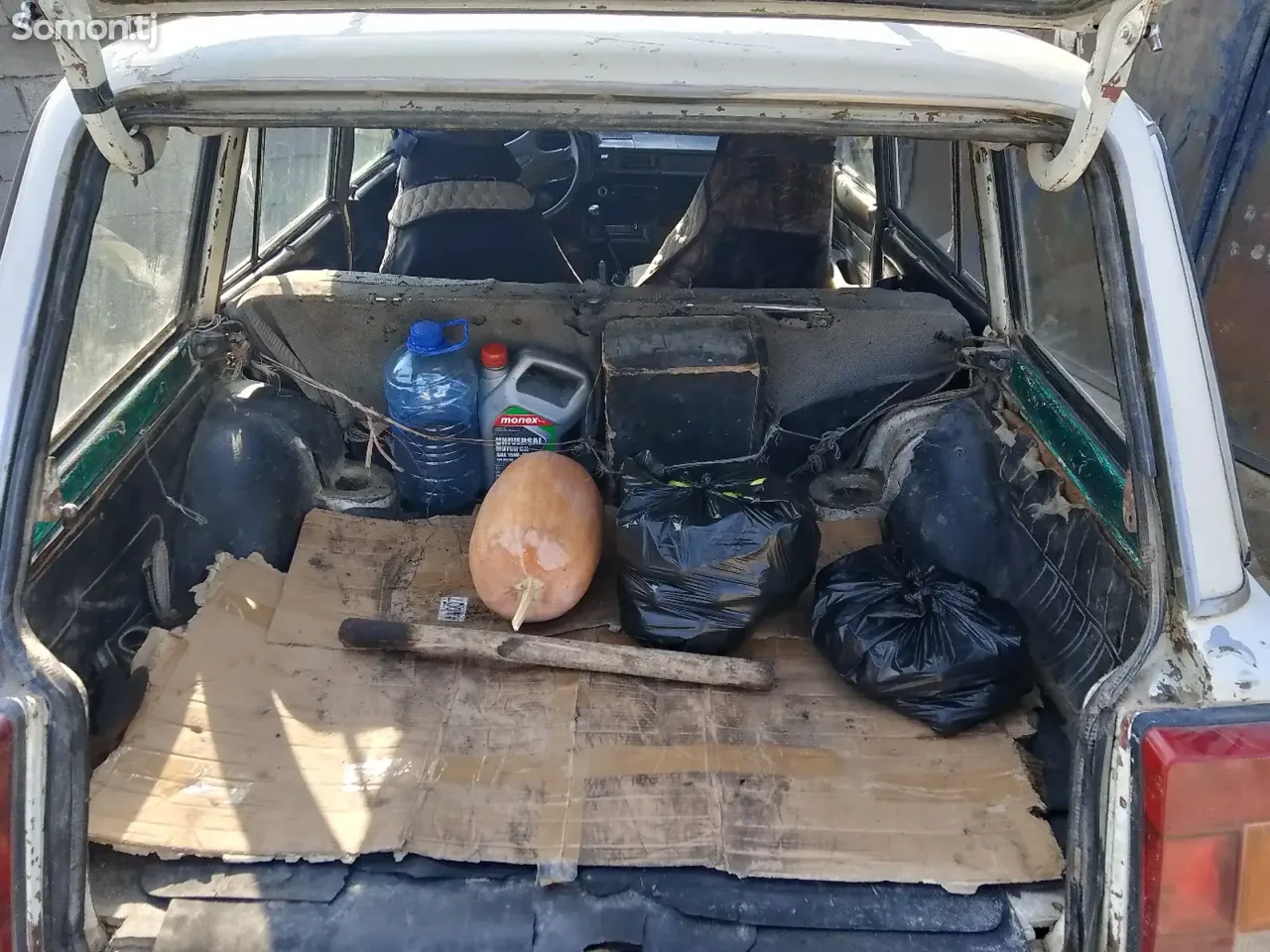 Lada (ВАЗ) 2104 1986 · 1.5 MT