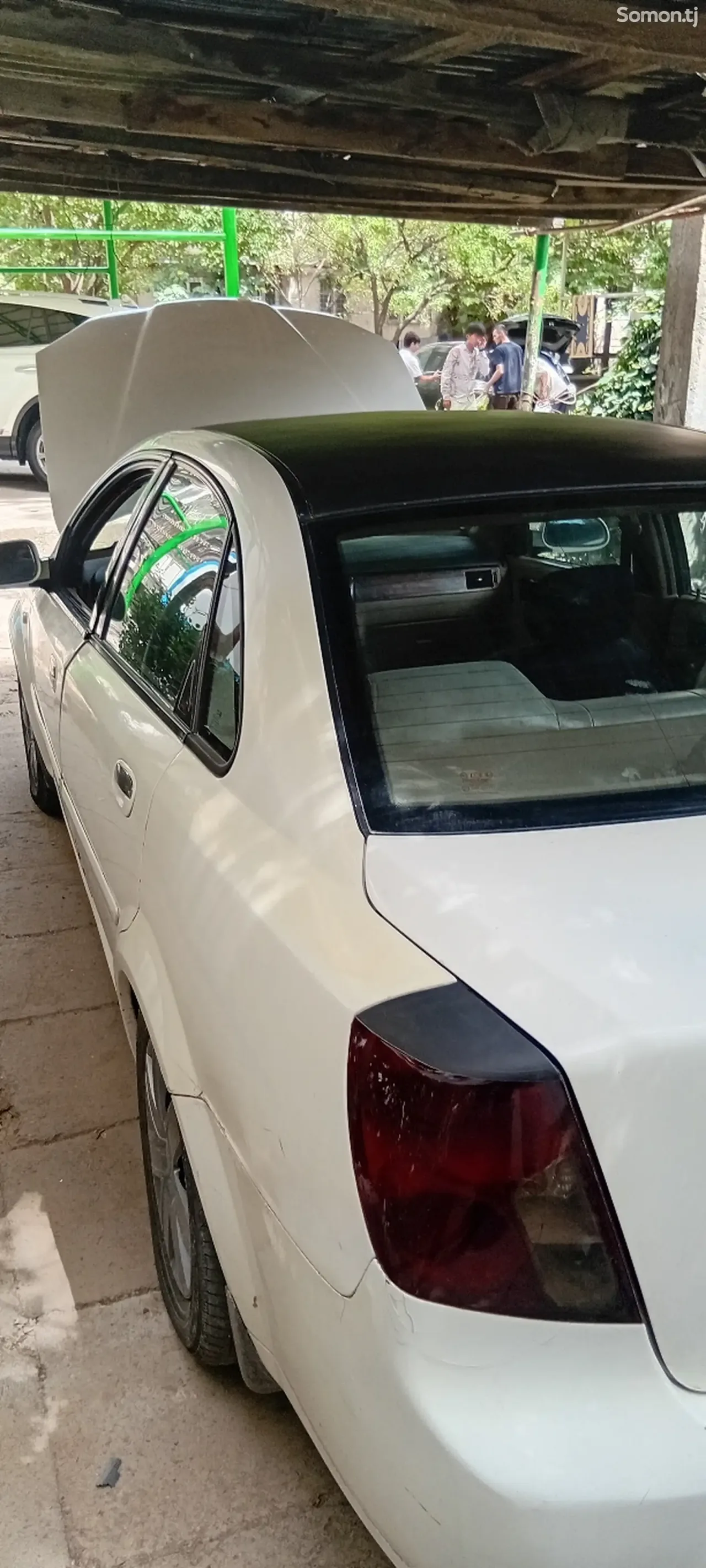 Daewoo Lacetti 2004 · MT