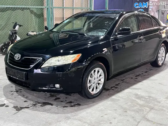 Toyota Camry 2008 · 2.4 AT