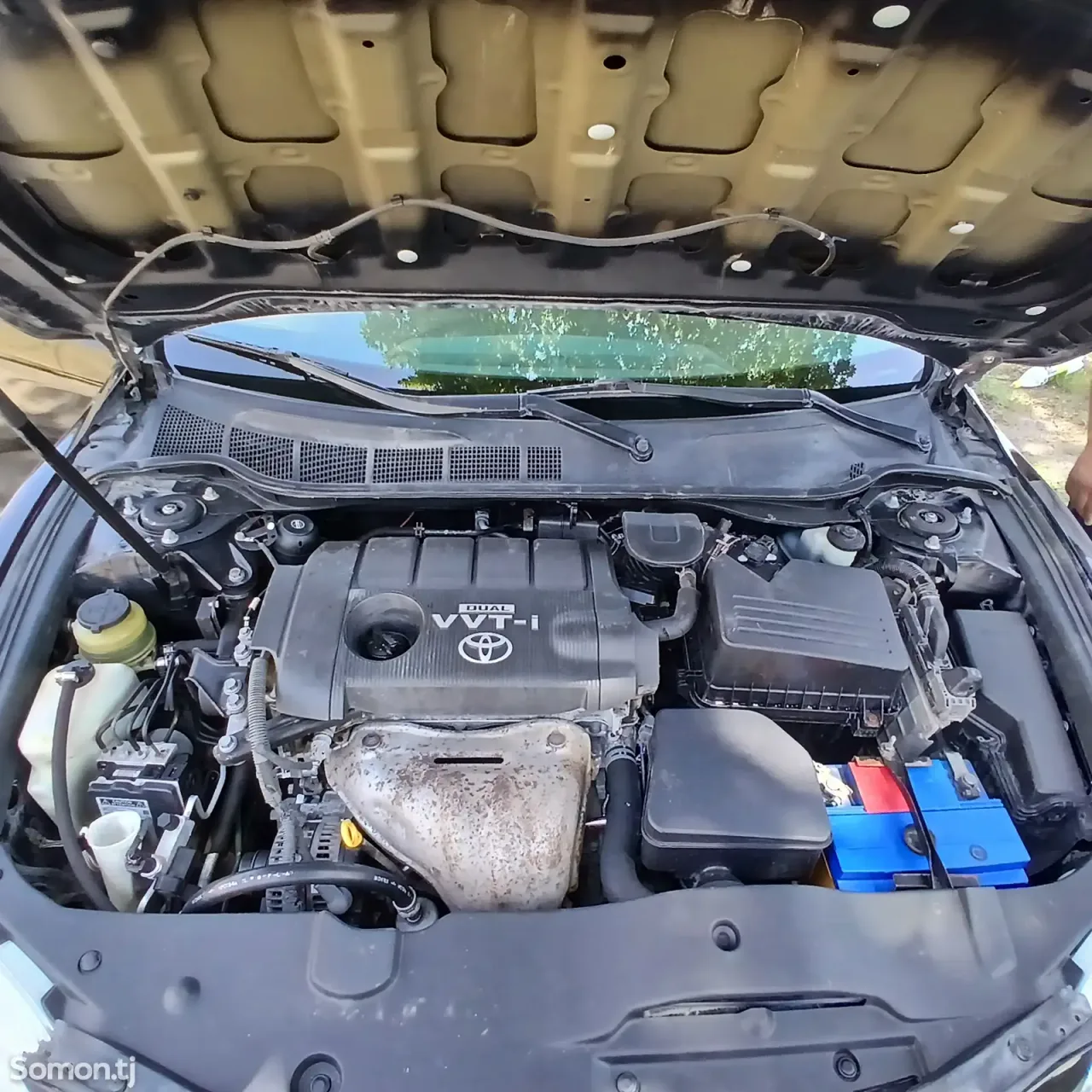 Toyota Camry 2010 · 2.5 MT