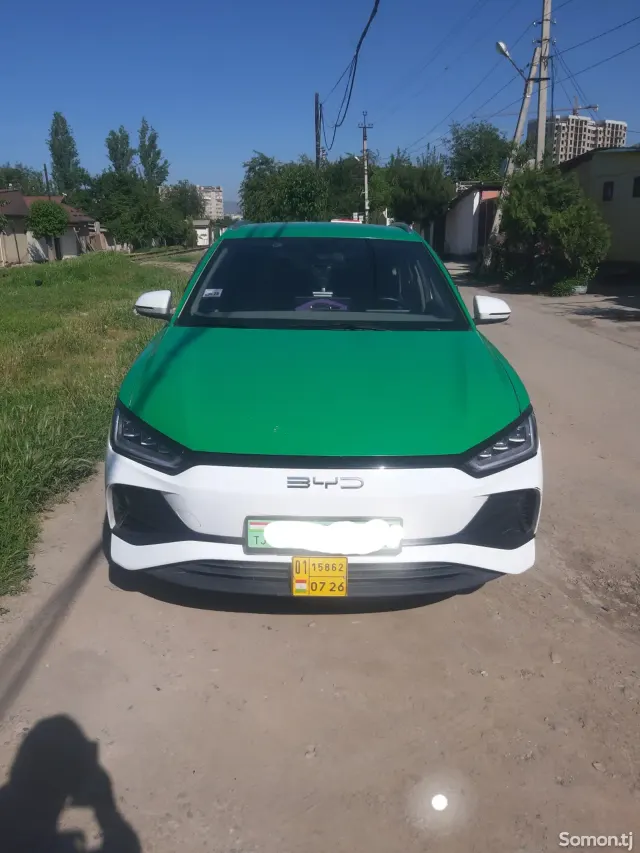 BYD E2 2023 · AT