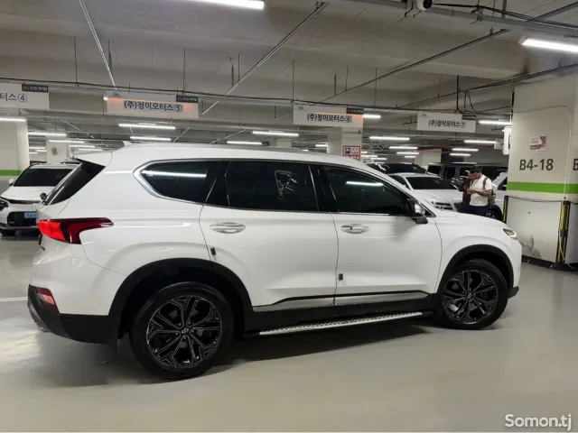 Hyundai Santa Fe 2018 · 2.2 AT