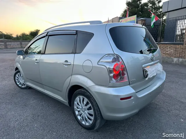 Toyota Corolla Verso 2007 · 2.2 MT