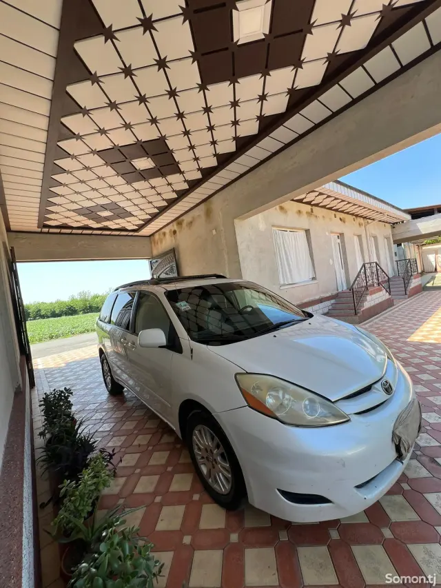 Toyota Sienna 2007 · 3.5 AT