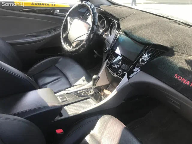 Hyundai Sonata 2010 · 2.0 AT