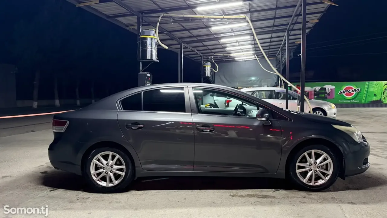 Toyota Avensis 2011 · 1.8 AT