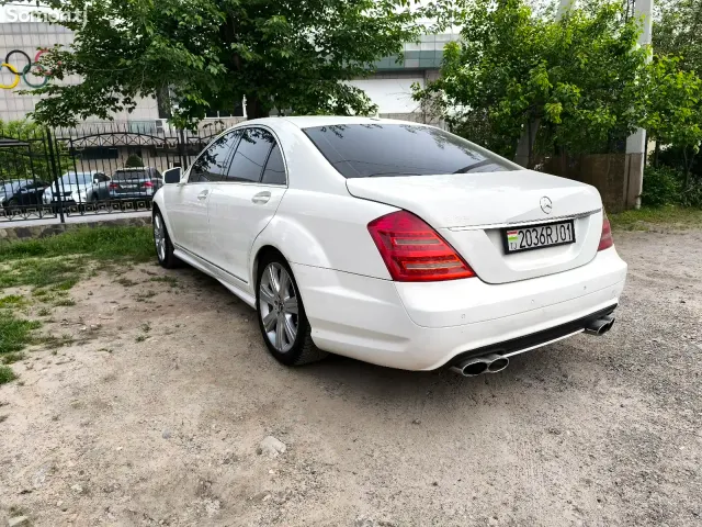 Mercedes-Benz S class 2009 · 3.5 AT