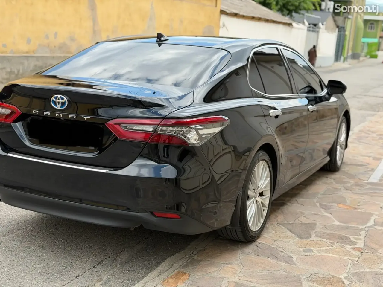 Toyota Camry 2019 · 2.5 AT