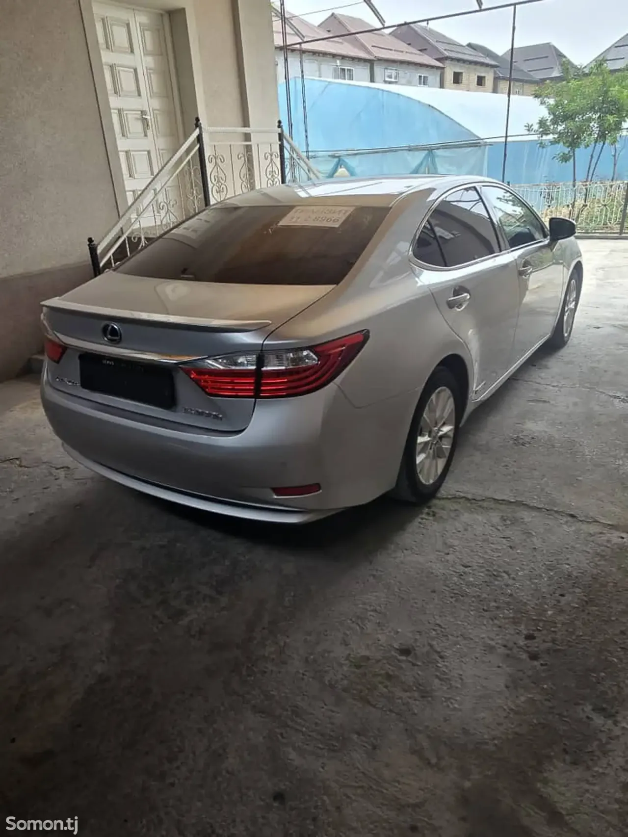 Lexus ES series 2015 · 2.5 AT