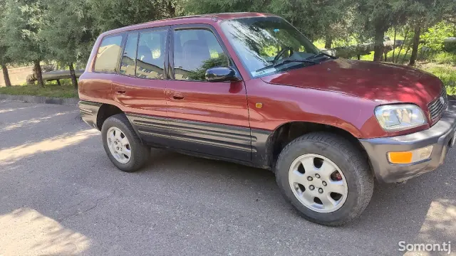 Toyota RAV 4 1998 · 2.0 AT
