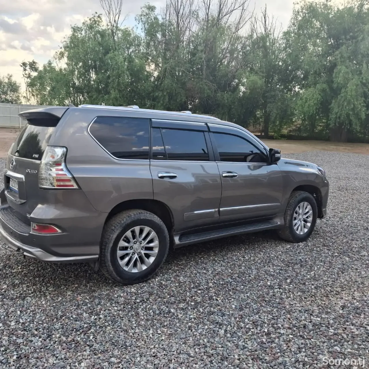 Lexus GX series 2012 · 4.6 AT