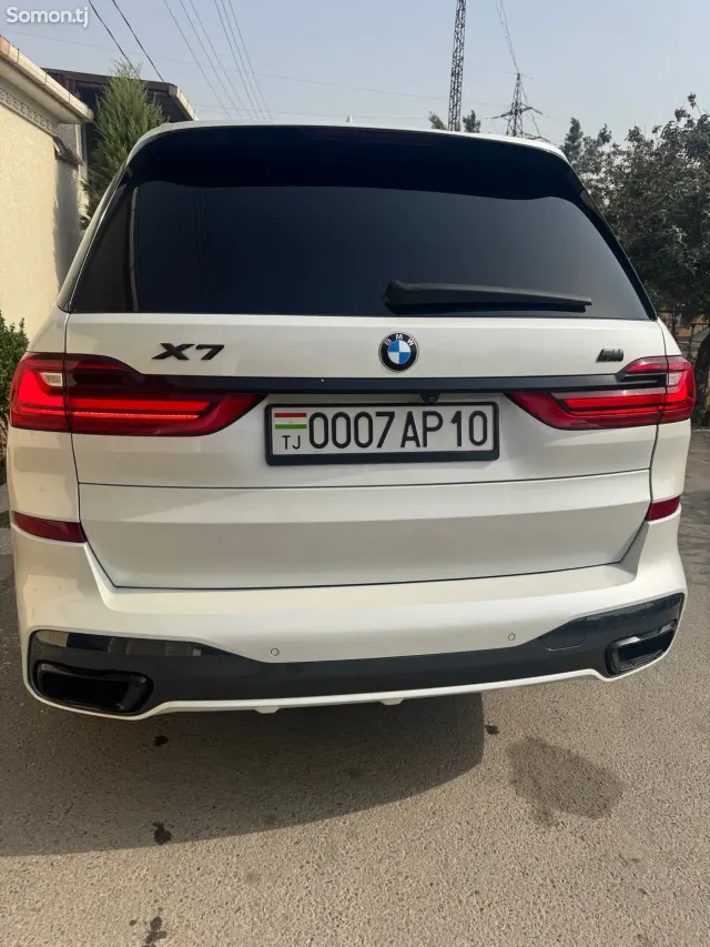 BMW X7 2019 · 4.0 AT