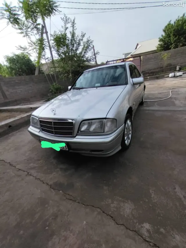 Mercedes-Benz C class 1996 · 2.0 MT