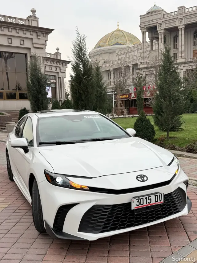 Toyota Camry 2025 · 2.5 CVT