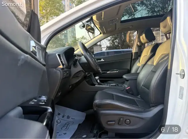 Kia Sportage 2016 · 1.6 AT