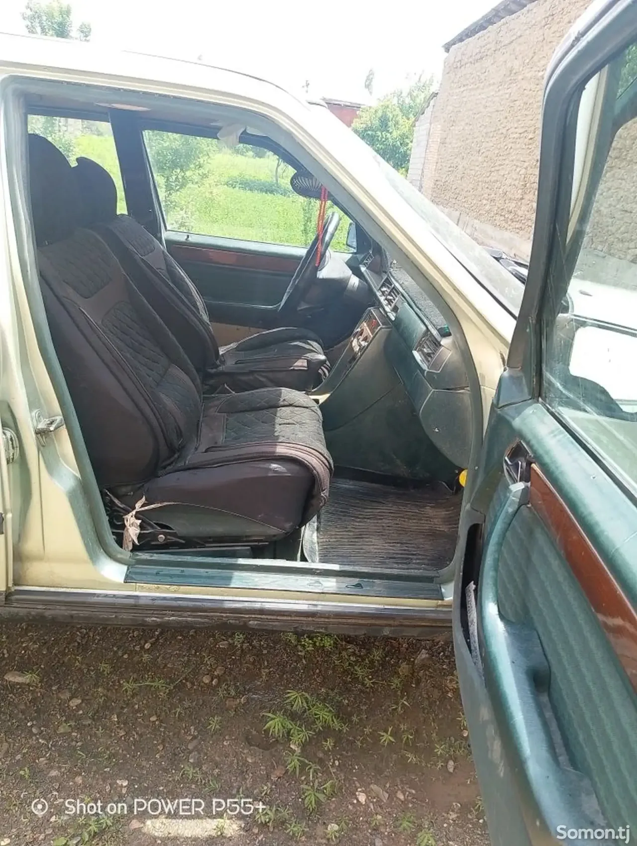 Mercedes-Benz W124 1987 · 1.8 MT