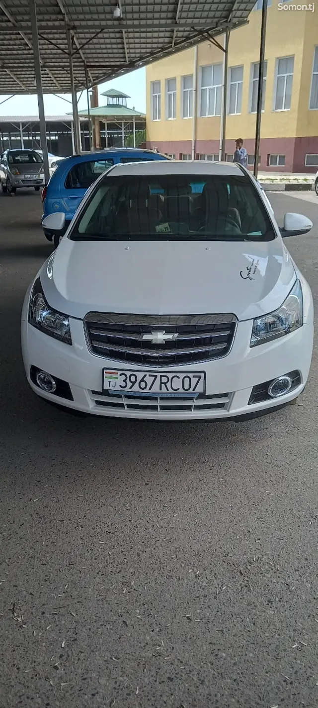 Chevrolet Cruze 2009 · 1.6 AT