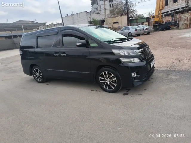 Toyota Vellfire 2014 · 2.4 AT