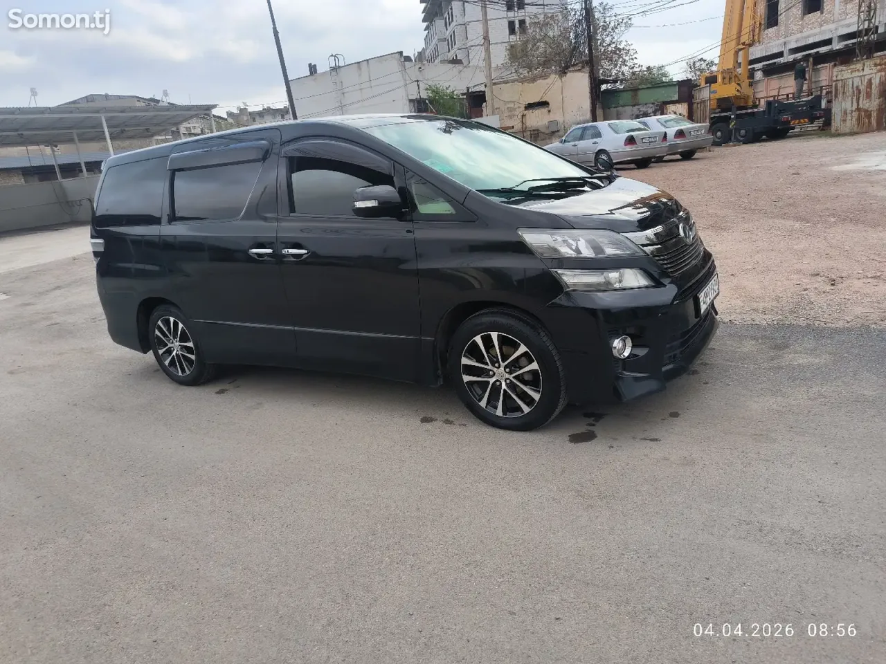 Toyota Vellfire 2014 · 2.4 AT