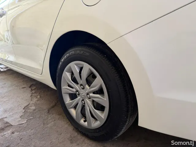 Hyundai Accent 2019 · 1.6 AT