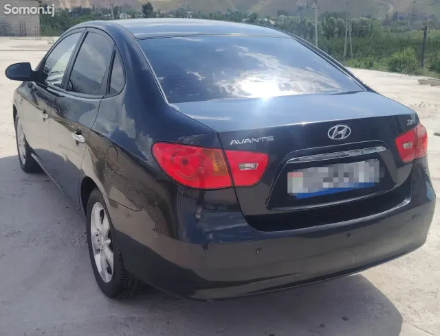 Hyundai Avante 2009 · 1.6 AT