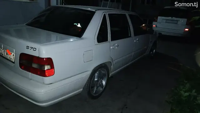 Volvo S70 1998 · 2.4 MT