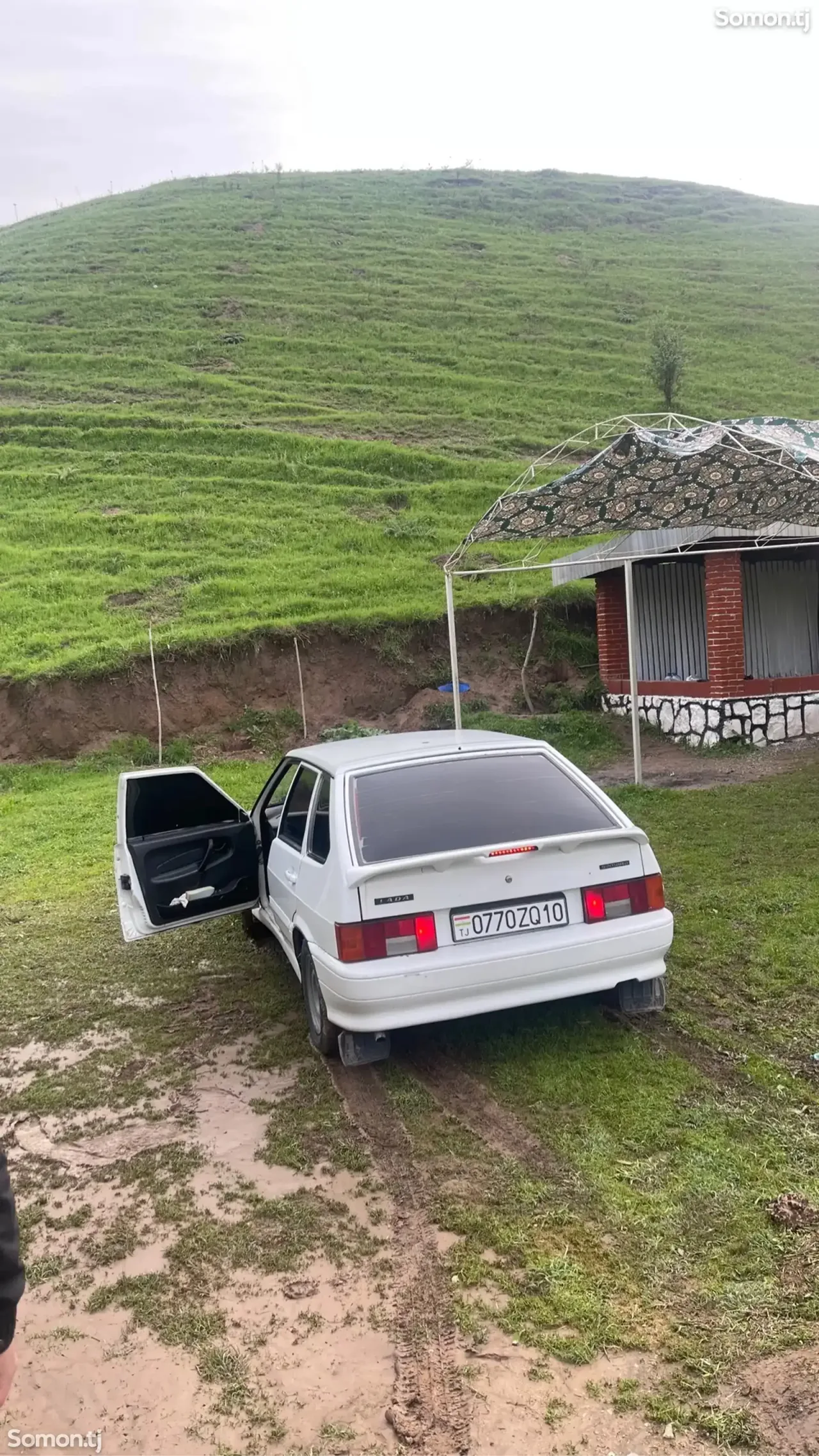 Lada (ВАЗ) 2114 2011 · 1.7 MT