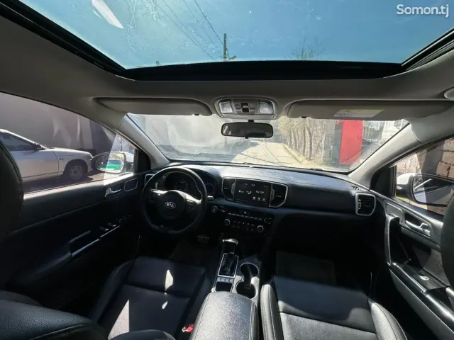 Kia Sportage 2016 · 1.6 AT