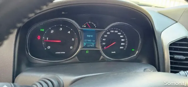 Chevrolet Captiva 2015 · 2.2 AT
