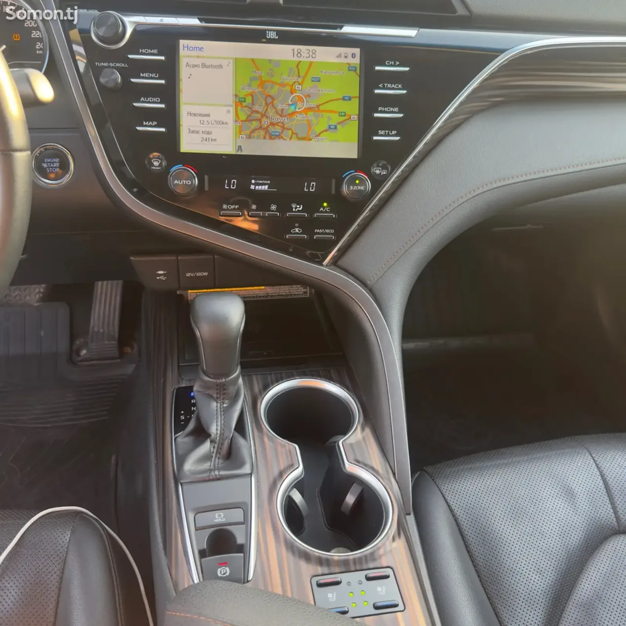 Toyota Camry 2019 · 3.5 AT