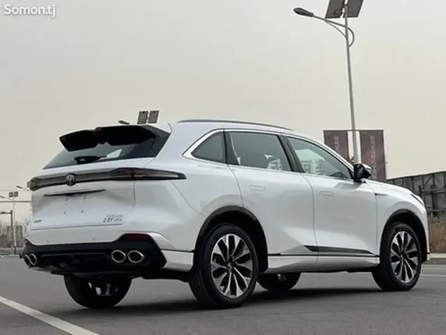 Changan CS 75 Plus 2025 · AT