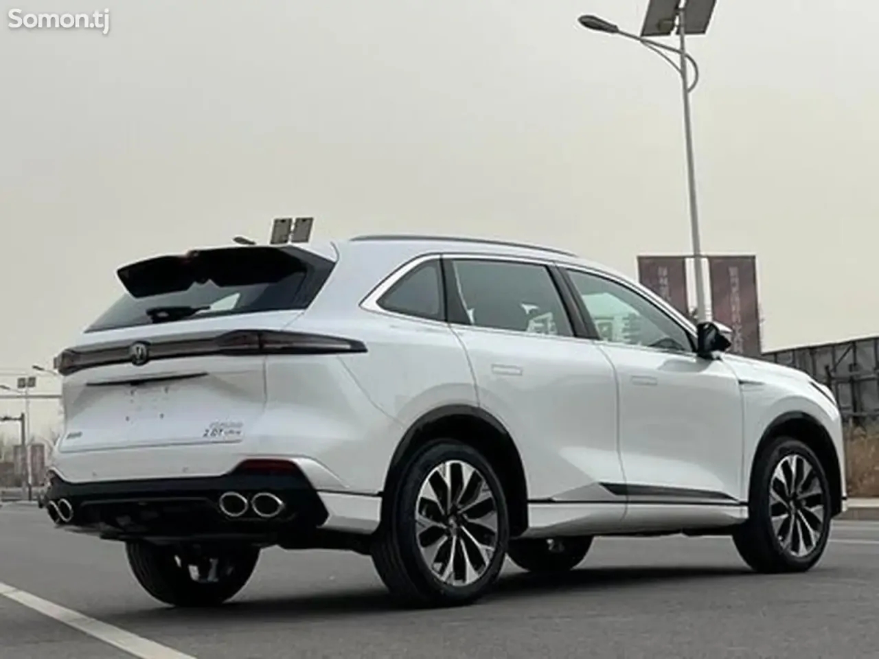 Changan CS 75 Plus 2025 · AT