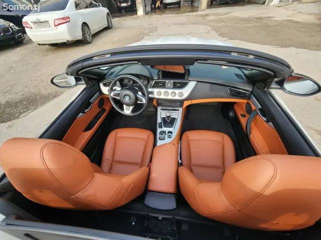 BMW Z4 2011 · 3.5 AT