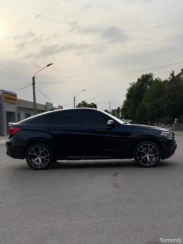 BMW X6 2017 · 5.0 AT