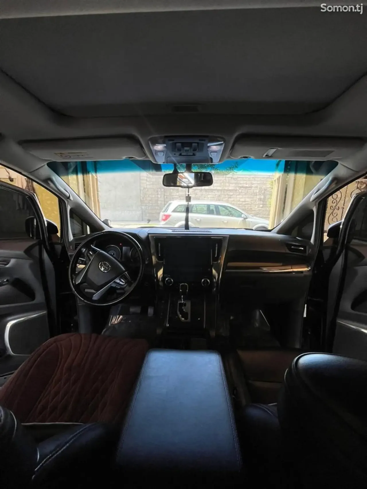 Toyota Vellfire 2018 · 3.5 AT