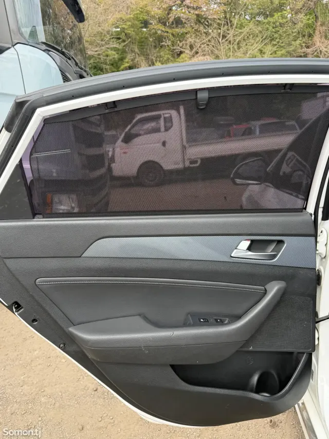 Hyundai Sonata 2015 · 2.0 AT