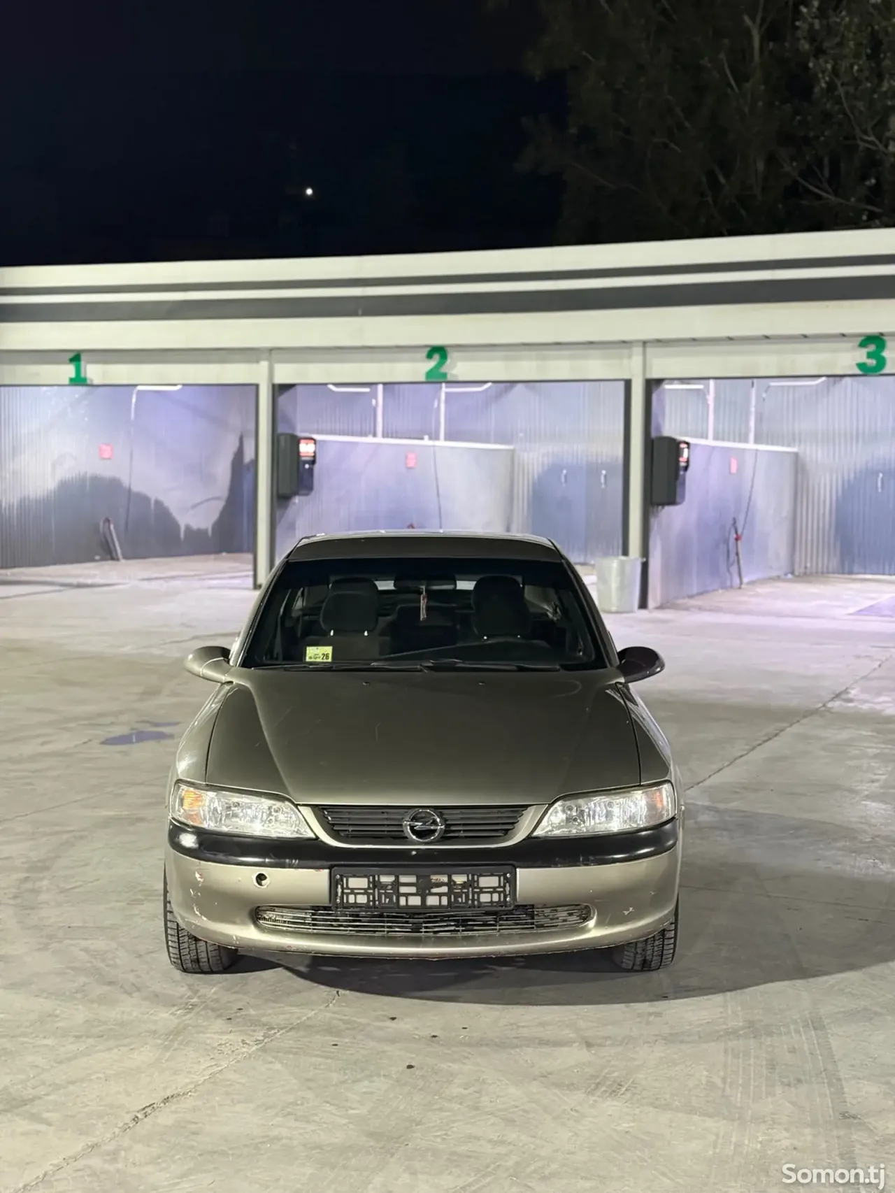 Opel Vectra B 1997 · 1.6 MT
